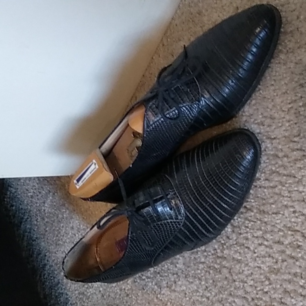 Dark navy snake skin Oxford shoes